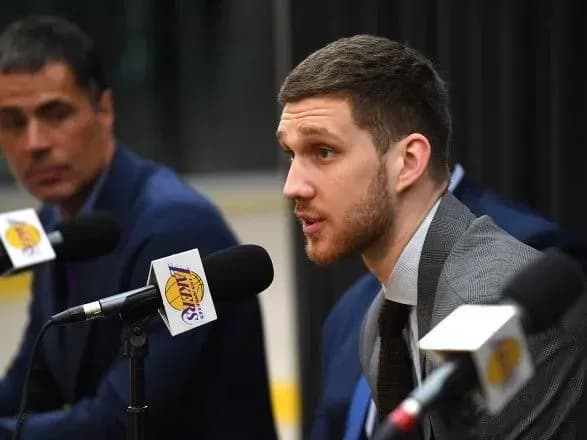 Чотири триочкових Михайлюка допомогли "Детройту" обіграти "Клівленд"