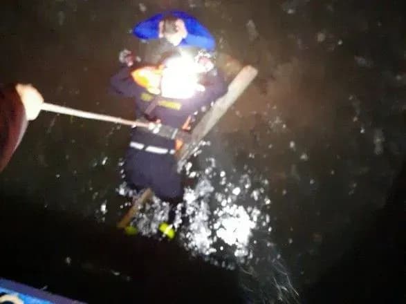 На Київщині жінка провалилась під лід