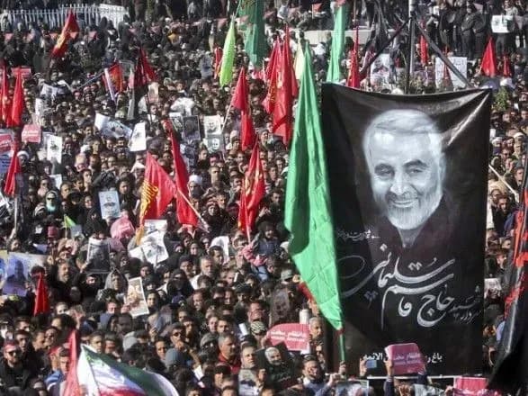 На странице погибшего генерала Сулеймани в Twitter появилась запись "Я буду тебе противостоять"