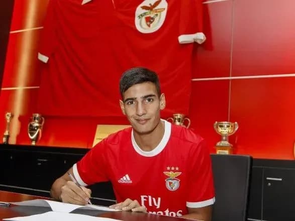 Суперник "Шахтаря" по Лізі Європи підсилився аргентинським півзахисником