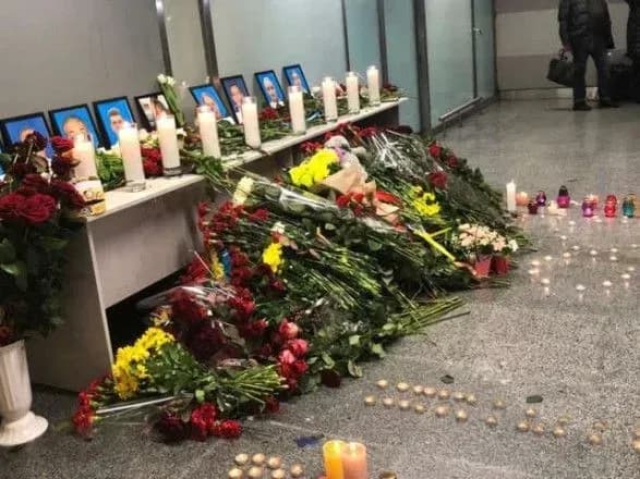 Авіакатастрофа в Ірані: понад 50 волонтерів-психологів надають допомогу сім’ям загиблих членів екіпажу