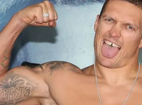 Промоутер Усика заявив, що українець обов'язково проведе бій з Джошуа