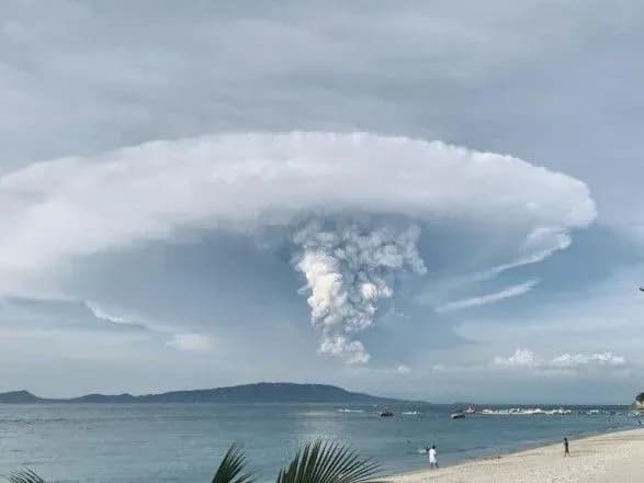 На Філіппінах прокинувся вулкан Тааль, тисячі людей евакуюють