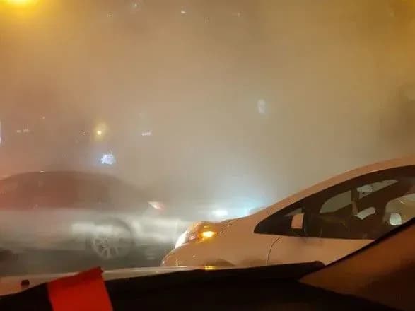 У ресторанах "вилетіли" вікна, а Ocean Plaza заповнює гаряча вода: наслідки масштабного пориву