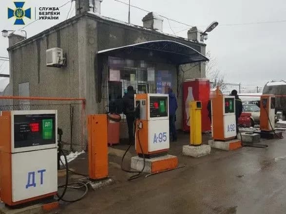 Правоохоронці ліквідували понад 400 АЗС по всій Україні