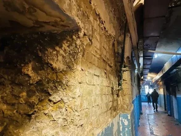 Офіс Омбудсмена: у столичному СІЗО ув'язнені сплять по черзі