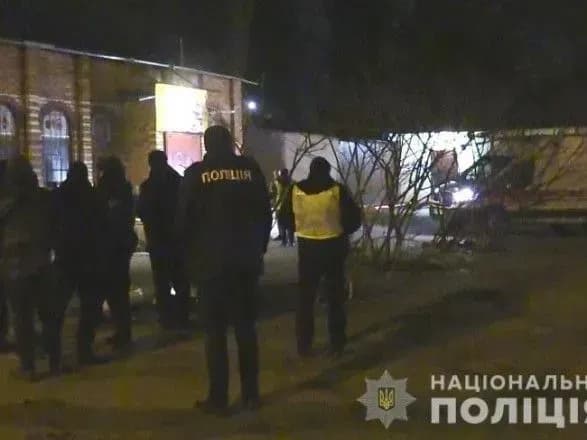 Біля столичного кафе виявили тіло чоловіка: поліція повідомила подробиці