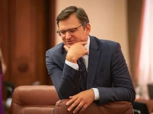 Кулеба про свою зарплату: в середньому отримую 50 тисяч гривень за місяць