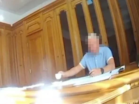 Завершено розслідування перевищення повноважень начальником ГУ Нацполіції на Дніпропетровщині