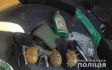 Вибух на Грушевського у День Незалежності та ще 26 злочинів: підозрюваним загрожує довічне