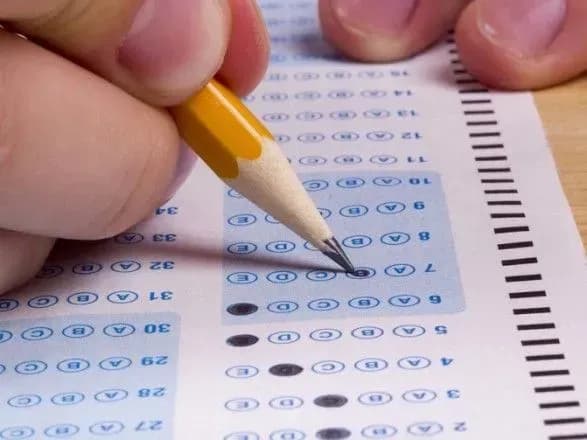 Учасники пробного ЗНО замовили понад 400 тис. тестів