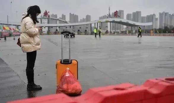 МОЗ та МЗС ведуть переговори щодо евакуації українців з Китаю