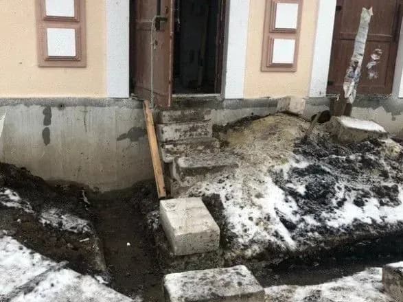 На Полтавщині чиновники привласнили понад 38 млн грн під час будівництва школи та басейну - СБУ