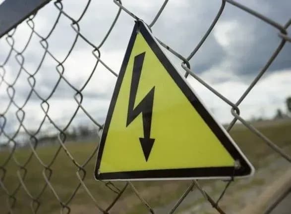 У Львові вбило струмом юнака, який хотів зробити селфі на вагоні