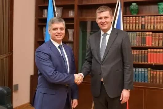 Чехія готова списати Україні частину "Ямбурзького боргу" в обмін на "належну будівлю для посольства"