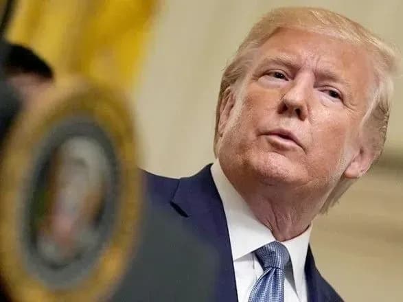 Трамп заявил, что США должны стать первой страной, которая установит свой флаг на Марсе