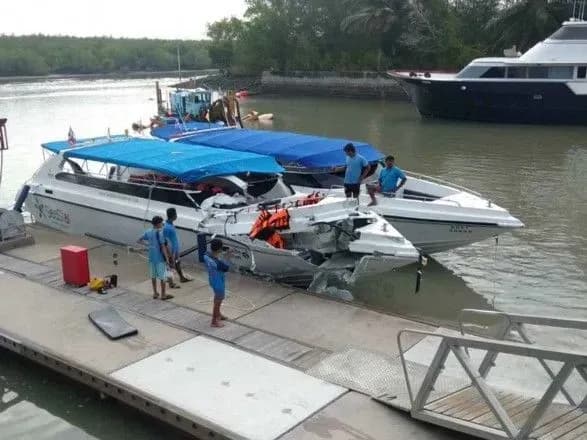 При столкновении катеров в Таиланде погибли двое детей из России