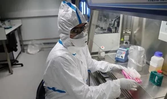 Китай змінив методику підрахунку заражених коронавірусом