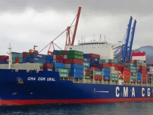 Контейнеровоз із Китаю: у членів екіпажу немає підозри на новий коронавірус