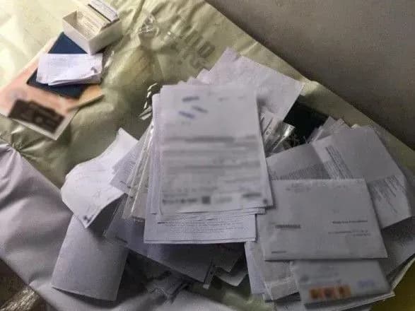 Шахраї продавали топ-посади у владі за суми від 50 до 150 тисяч доларів