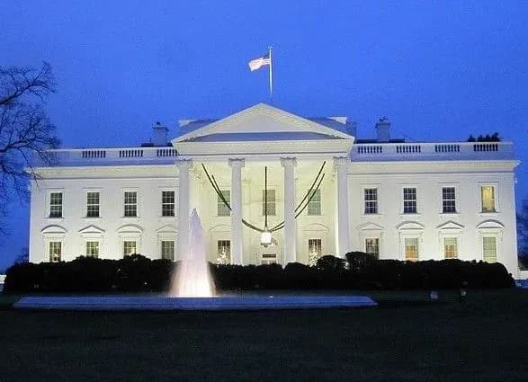 Советник Трампа заявил, что в результате эпидемии коронавируса может снизиться ВВП США