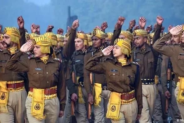 В Индии суд разрешил женщинам командовать в армии