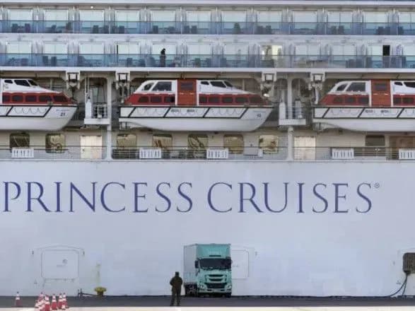 У посольстві розповіли про ситуацію з двома інфікованими новим коронавірусом українцями