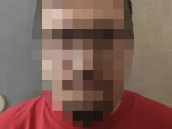 Киянин, який зберігав арсенал зброї, попався на крадіжці автівки