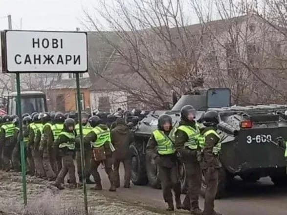 Через перекриття траси на в’їзді до Нових Санжар проваджень не відкривали