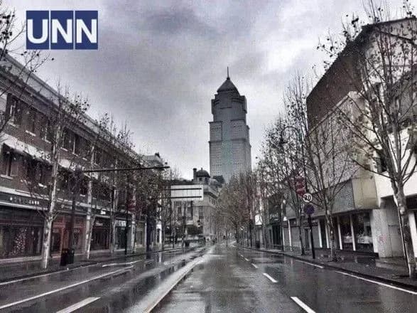 У Посольстві розповіли, чому трьох українців не евакуювали з Китаю, і що з ними зараз