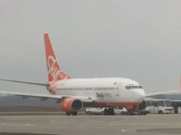 Перевірка евакуйованих з Уханю українців у Харкові завершується