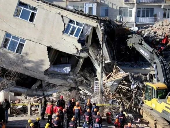 На кордоні між Туреччиною та Іраном стався землетрус потужністю 5,7 балів