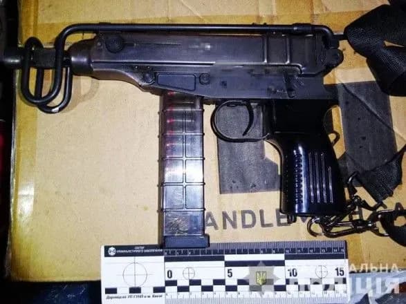 У зупиненого за порушення ПДР у столиці знайшли арсенал зброї