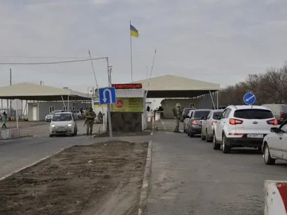 КПВВ на Донбассе переходят на весенний график работы