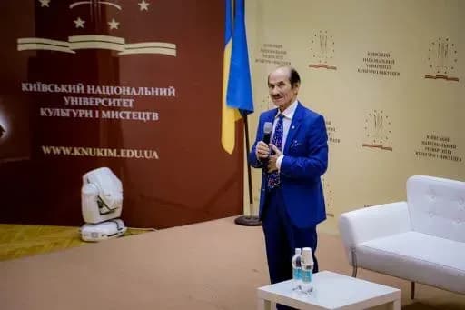 До 90-літнього ювілею Зеленський нагородив Чапкіса орденом Ярослава Мудрого