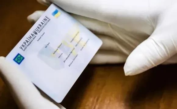 В ОРДЛО понад 950 тисяч осіб мають українську "біометрику" - DW
