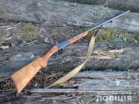 На Львівщині батько застрелив сина з рушниці