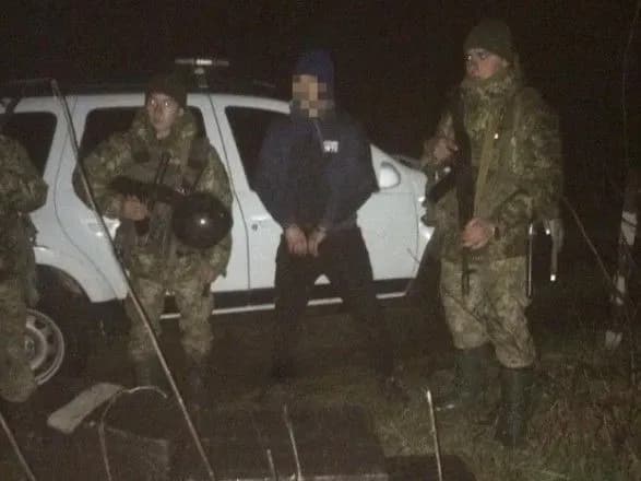 На Закарпатті намагалися переправити три тисячі пачок сигарет до Угорщини