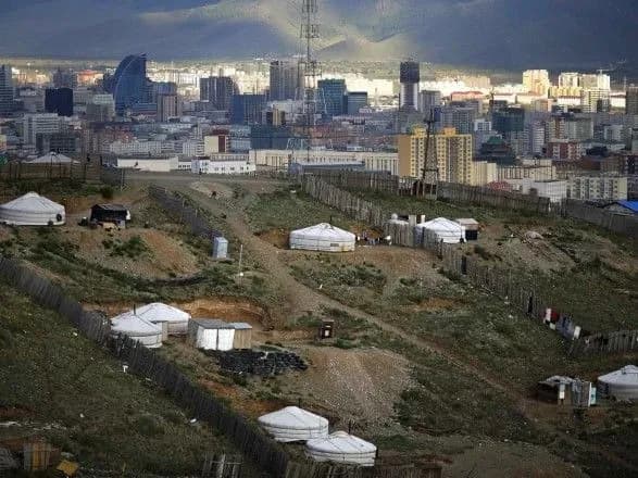 Епідемія коронавірусу: Монголія заборонила в'їзд іноземцям та усі внутрішні перевезення