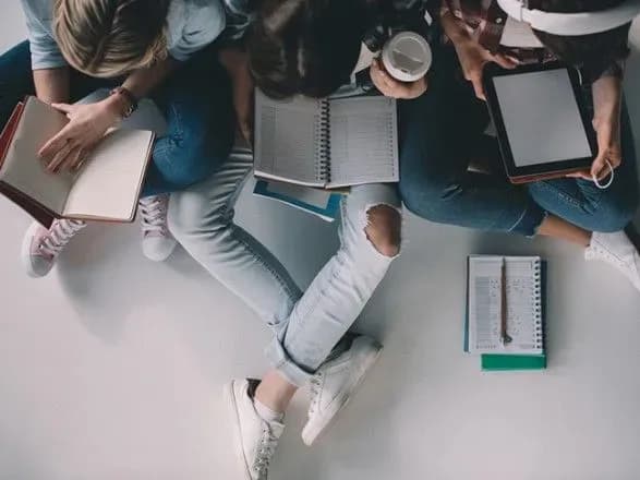 В Україні скасували учнівські олімпіади з 17 предметів, а дати решти - перенесли