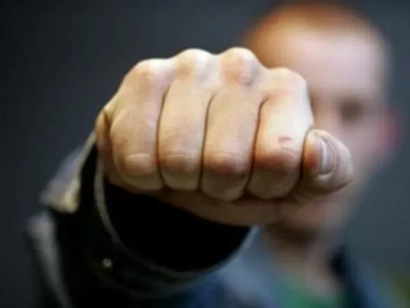 На Донеччині поліція розслідує смерть жінки, яка померла після побиття чоловіком