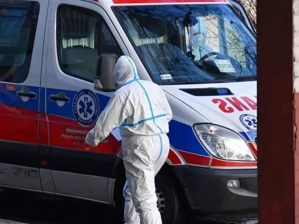 Пандемія коронавірусу: влада Польщі вводить особливе "положення епідеміологічної загрози" через COVID-19