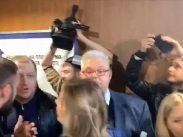 Нацкорпус зірвав презентацію Платформи примирення та єдності