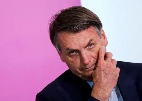 Президент Бразилії спростував повідомлення про зараження коронавірусом