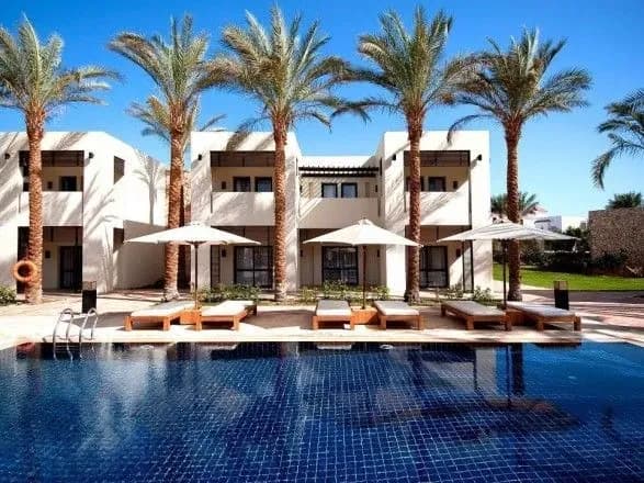 Українських туристів у Єгипті відправили на каратин через підозру COVID-19