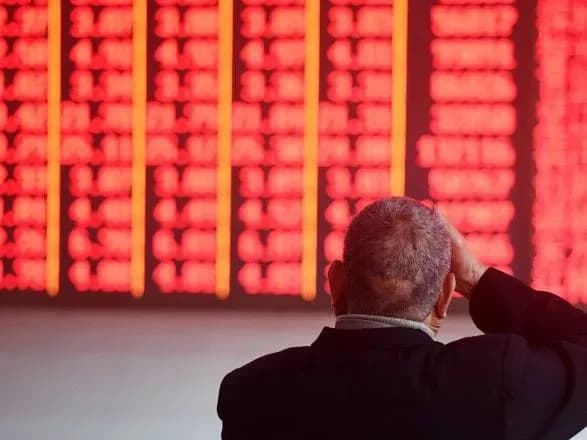Поширення COVID-19 спричинило рекордний обвал економіки КНР
