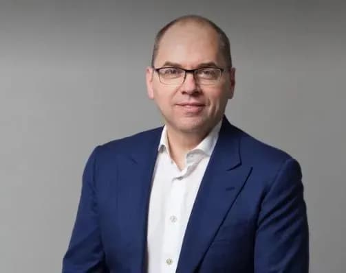 Максим Степанов привіз одеським медикам захисні костюми й маски для боротьби з коронавірусом