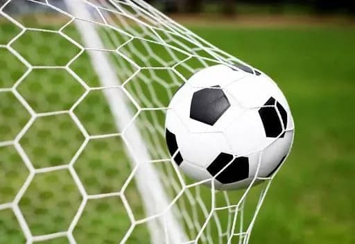 Прокурор прорахувався зі "збитками" у справі футбольних полів на понад 2 млн грн - "ФФУ Продакшн"