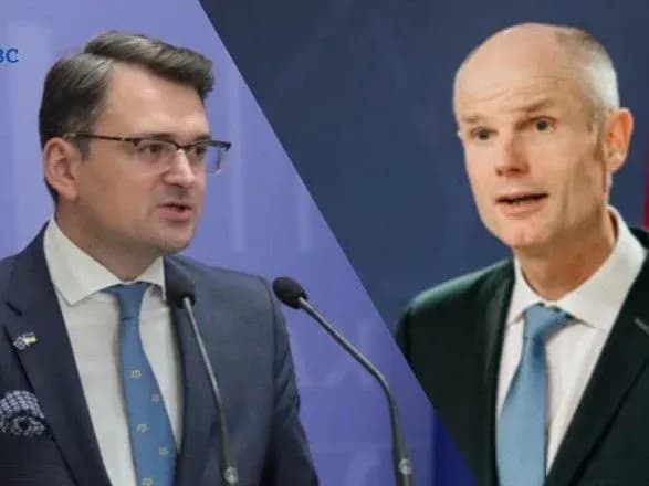 Кулеба призвал главу МИД Нидерландов содействовать в закупке Украиной аппаратов ИВЛ