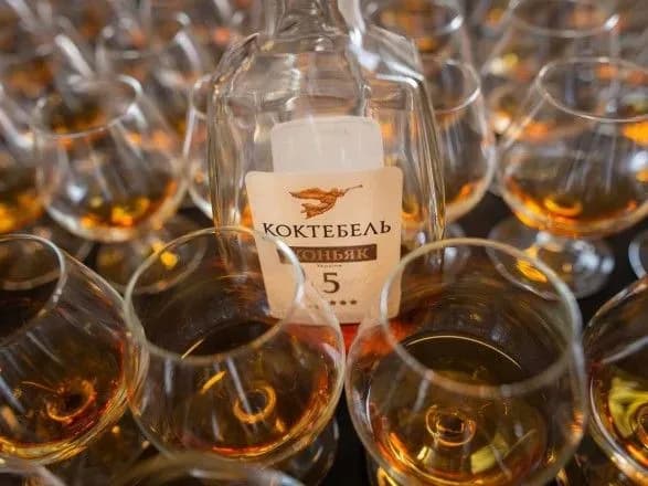 Коронавірус у рази збільшив попит на алкоголь серед шведів